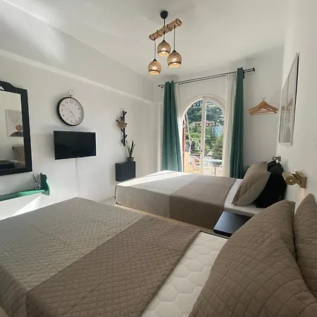 Apartment Olive ,balcony With Mountain View, Kitchenette, 1km To ,by Likeyourhome *