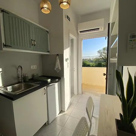 Olive ,balcony With Mountain View, Kitchenette, 1km To ,by Likeyourhome Appartamento Ermones